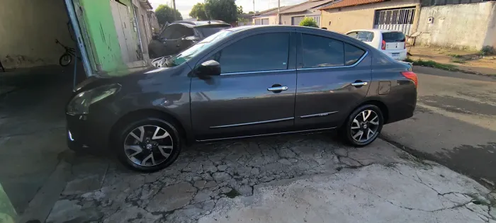 Nissan Versa Unique 1.6 16V Flex 4P Mec. 2016