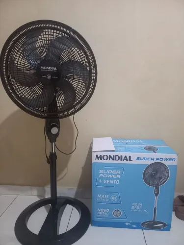 Ventilador de coluna mondial