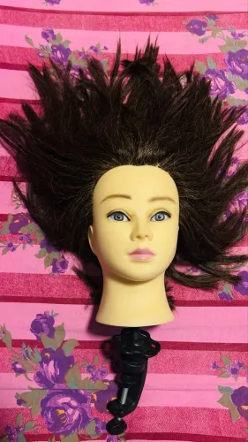 Cabeça de boneca 