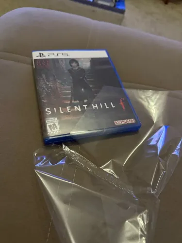Game silent hill F PS5