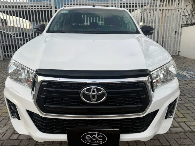 Toyota Hilux CD SR 4X4 2.8 TDI Diesel Aut. 2019