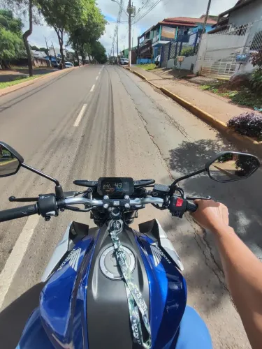 Moto de fino trato. Único dono sem nenhum detalhe, garantia total de fabrica.