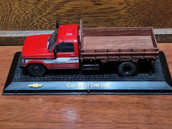 Chevrolet D40 1985 - Coleção Chevrolet Collection Edição Especial Carrinho Miniatura 1/43