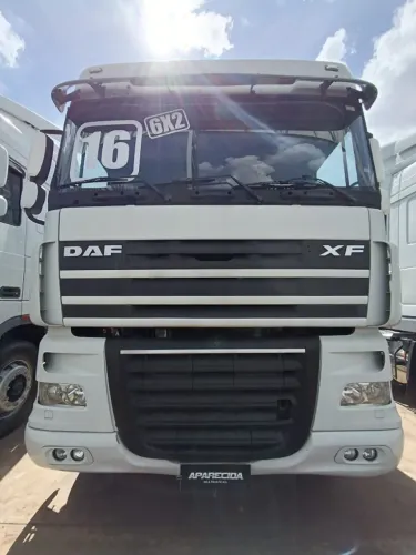 DAF XF105 460 6x2 ano 2016