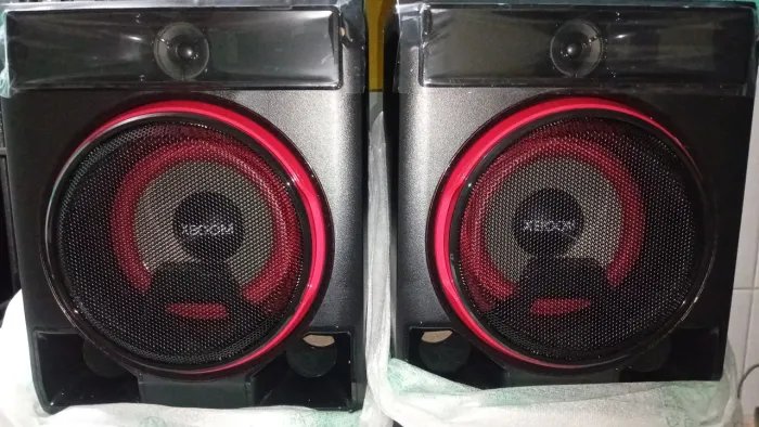Caixas de som LG - CL65 - novos