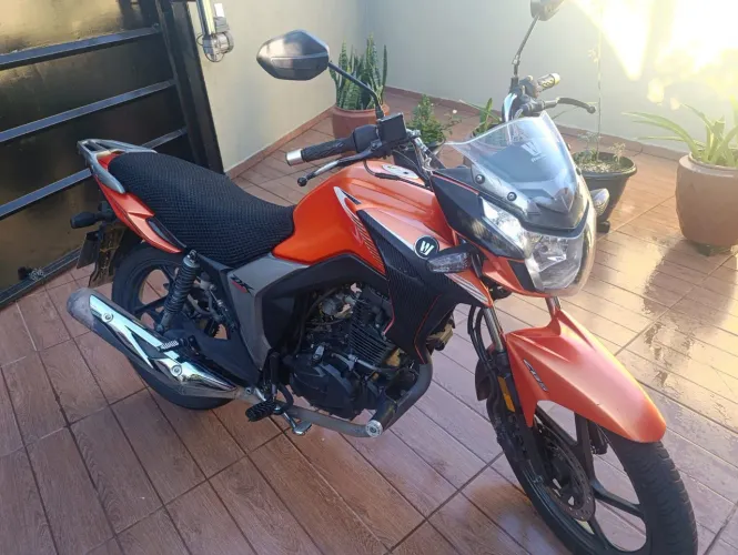 Haojue DK 150 Laranja