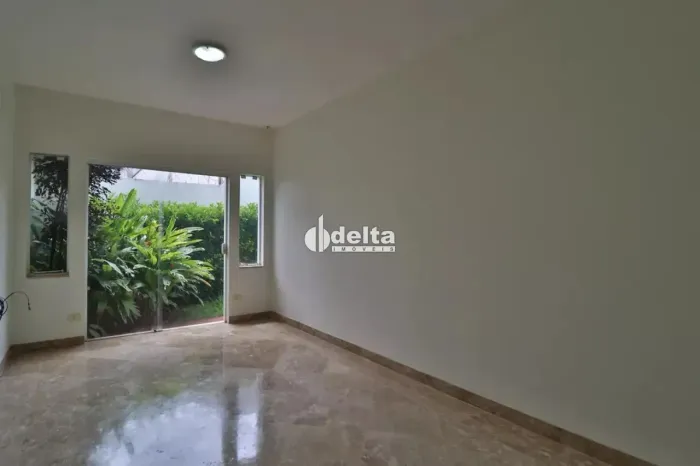 Casa residencial com 3 quartos sendo 2 suítes disponível para locação no bairro Morada da