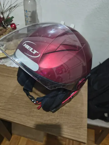 Capacete Helt vermelho Fosco com dupla viseira tamanho 62