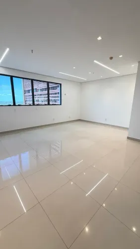 SALA COMERCIAL PARA LOCAÇÃO TOP TOWER