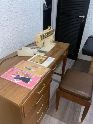 Máquina de costura Singer 1960 Slant-matic 