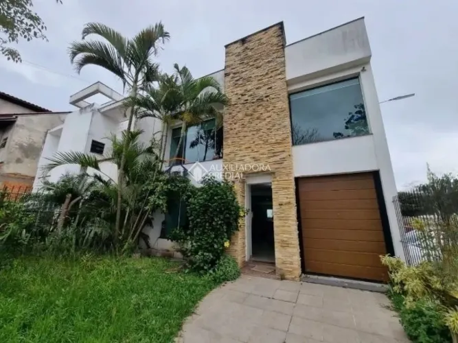 Casa comercial no Guarujá.