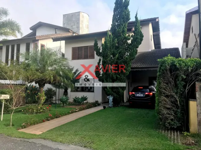 Sobrado à venda no Condominio Aruã Ecopark, 3 suites, 4 vagas, piscina, 320m2, 12x30, Perm