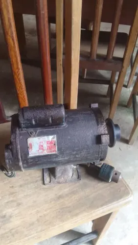 MOTOR