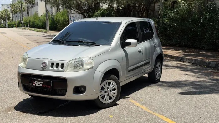 Fiat Uno Vivace Celeb. 1.0 EVO F.flex 8V 5P 2011