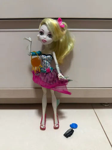 Boneca Monster High- Lagoona Blue Dot Dead Gorgeous G1