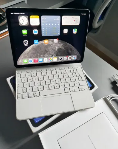Ipad Air M3 impecável, na garantia + MagicKeyboard Apple, completo na caixa!