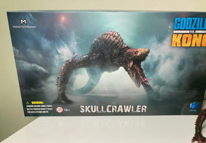 Hiya toys skullcrawler 