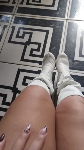 Bota offwithe