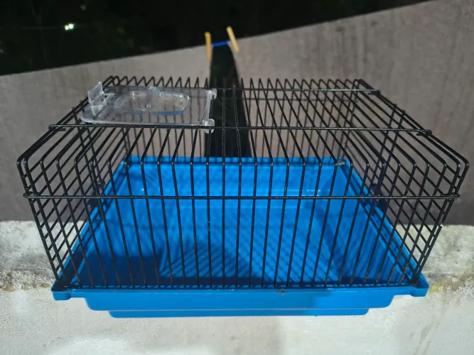 Vendo Gaiola de hamster, cor: azul.