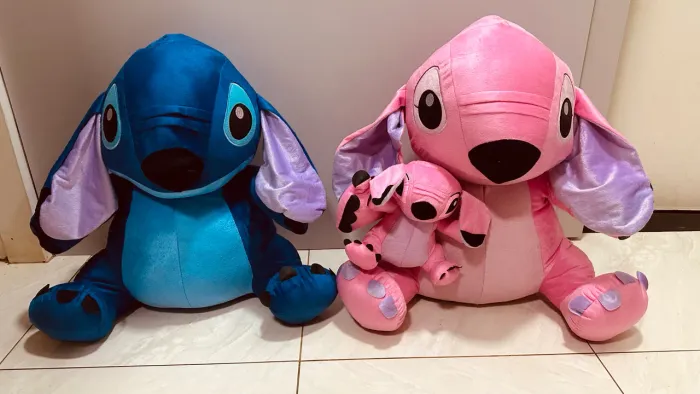 Casal de Stitch