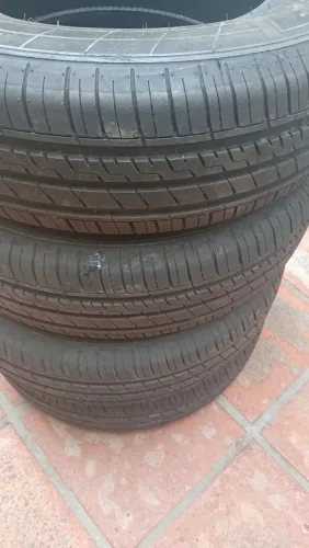 Jogo de pneu 175/75/13 Twingo