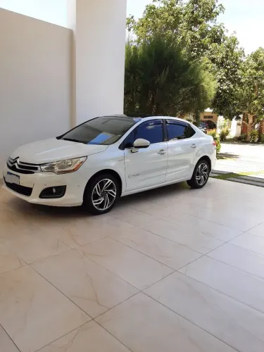 Citroen C4 Lounge Exclusive 1.6 Turbo Flex Aut. 2015