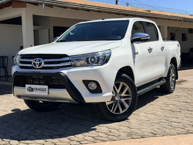 Toyota Hilux CD SRX 4X4 2.8 TDI 16V Diesel Aut. 2016