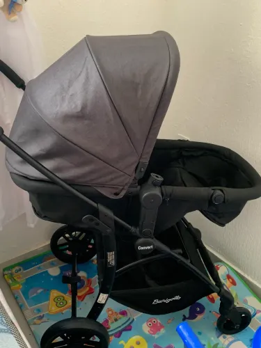 Carrinho de bebê Moisés 