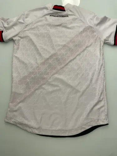 Camiseta Atlético-Go branca tamanho 14 (serve para 12)