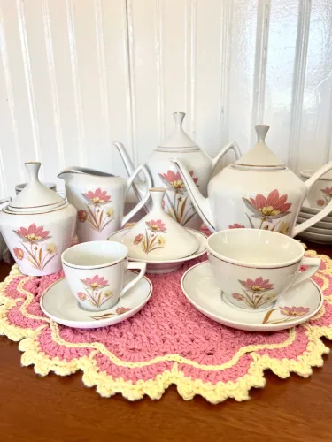 Jogo de Chá e Café Porcelana Pozzani