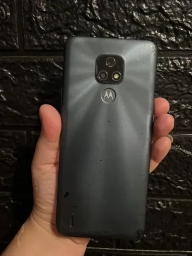 Moto E 7 com bateria excelente  dura muito 