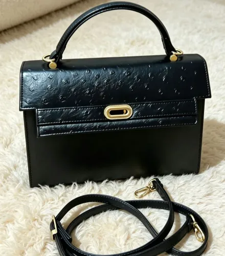 Bolsa preta em couro de avestruz original comprada no Japão com nf