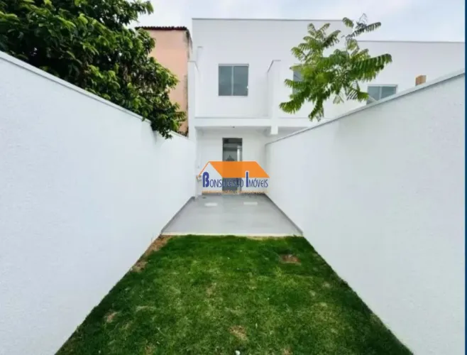 Casa duplex de 2 quartos bairro Jardim Leblon - Belo Horizonte