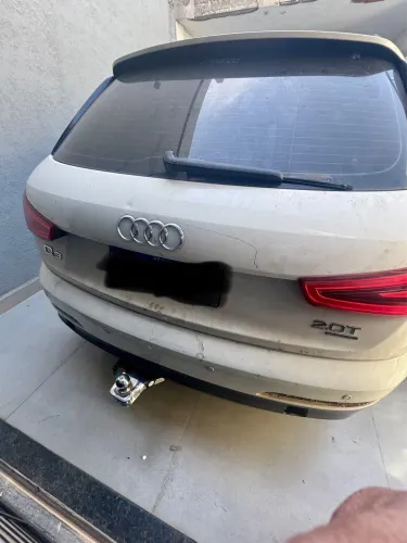 Tampa Traseira Audi Q3 2015