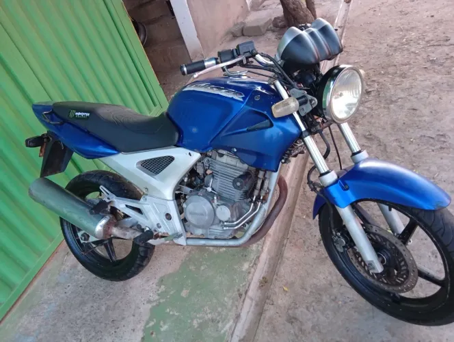 Vendo se ou troca tuwter 250 toda revisada