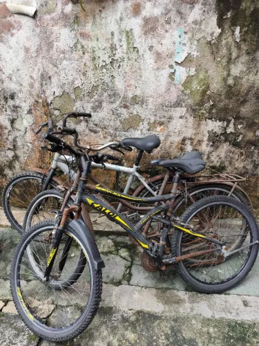 Lote Com 3 Bicicletas Usadas Para Reforma Ou Retirada De Peças (Caloi + 2)