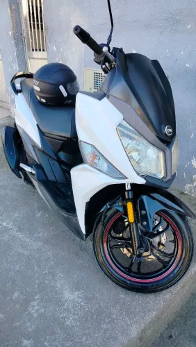 Vendo Dafra cruisym 150