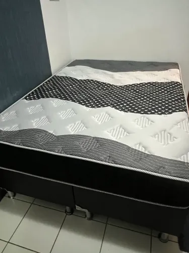 Cama box casal