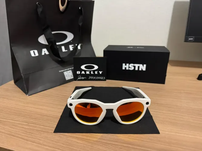 ? Óculos Oakley HSTN -