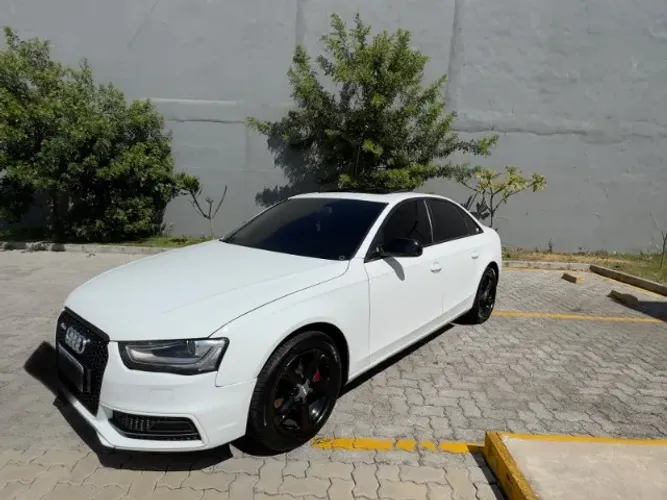Audi A4 2.0 Avant 16V TFSI Quattro Stronic 2013