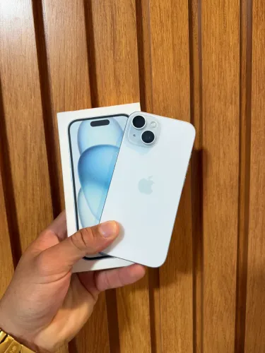 iPhone 15 128GB todo original