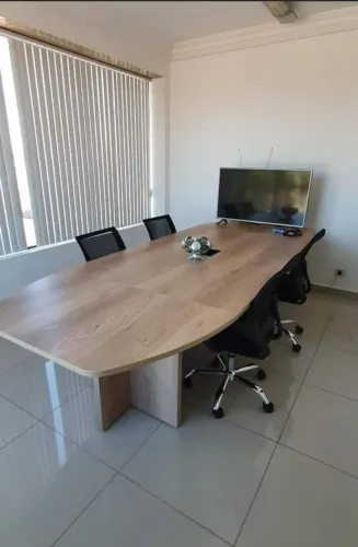 Mesa de Escritório Bege - 6 Lugares