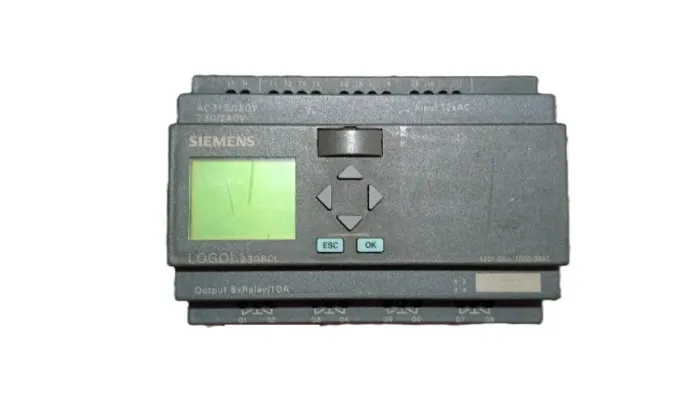 Clp Siemens Logo 230rcl Com Visor Lcd 12 Entradas E 8 Saidas Rele