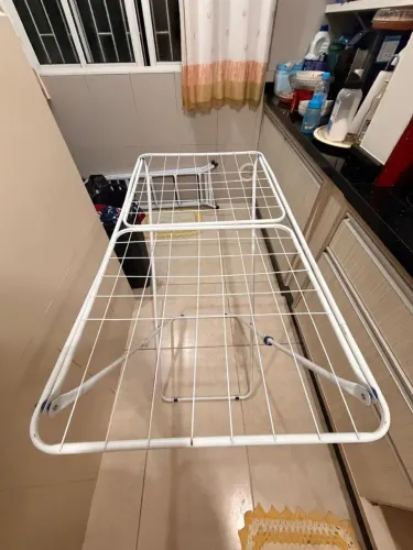 Varal de chão dobrável