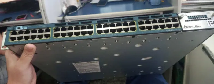 Switch Cisco C3560X-48P-S - PoE+ 48 portas