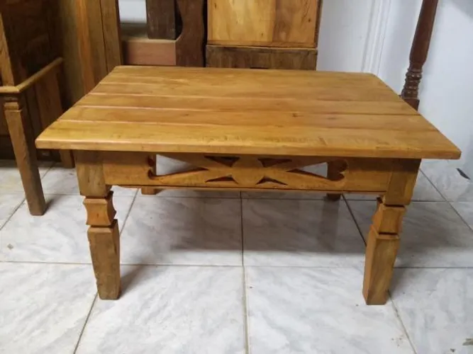 Mesa de Centro de Demolição Desenho Coração