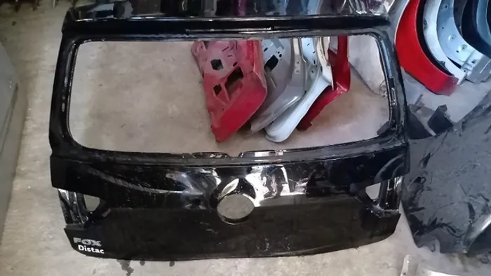 Tampa traseira Mala VW Fox