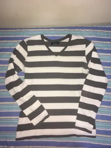 Camiseta Zara Manga Longa