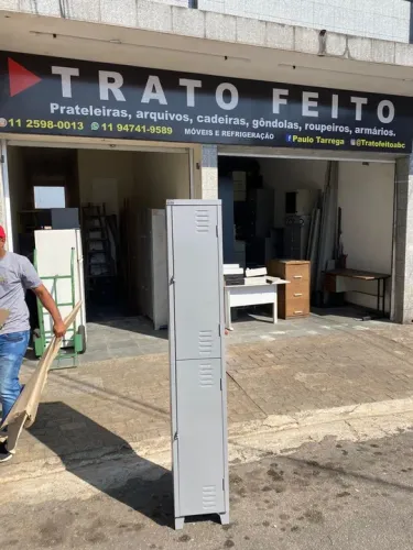 Roupeiro em aço 2 portas
