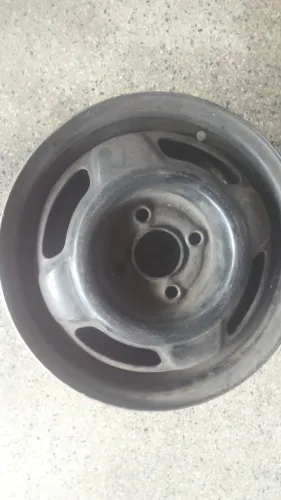 Roda de ferro aro 13 Chevrolet Chevette Preta 4x100